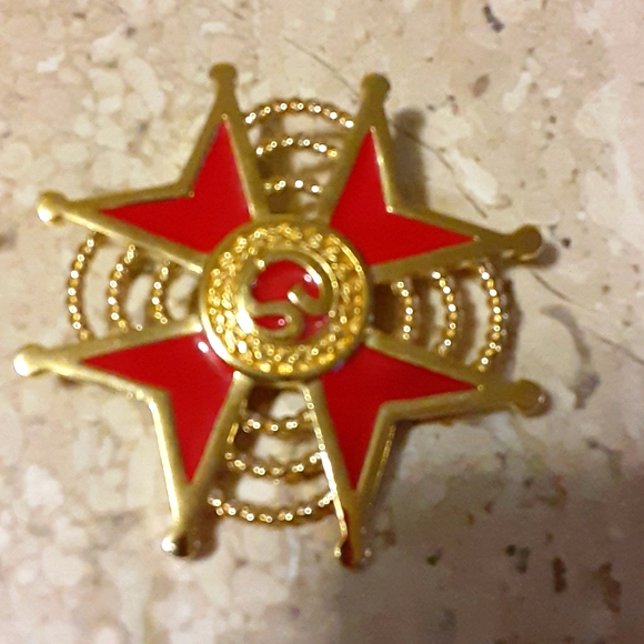 ST.JOHN BROOCH PIN or NECKLACE COLLECTION VINTAGE RED GOLD - Picture 1 of 2